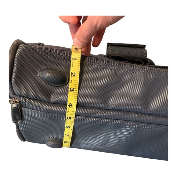 Samsonite Nexera Series II Carry-On Bag - Picture 10 of 10